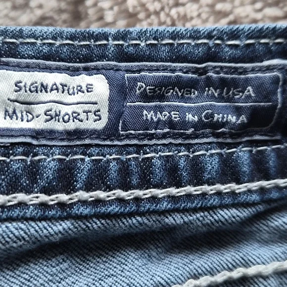 Miss Me Dark Blue Jean Shorts - Picture 6 of 7